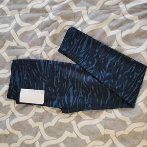 Brand New Fabletics Salar Leggings Size M
